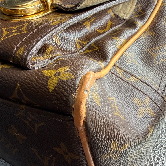 Louis Vuitton vintage Manhattan Monogram. pre-loved please refer to photos. - Picture 7 of 15